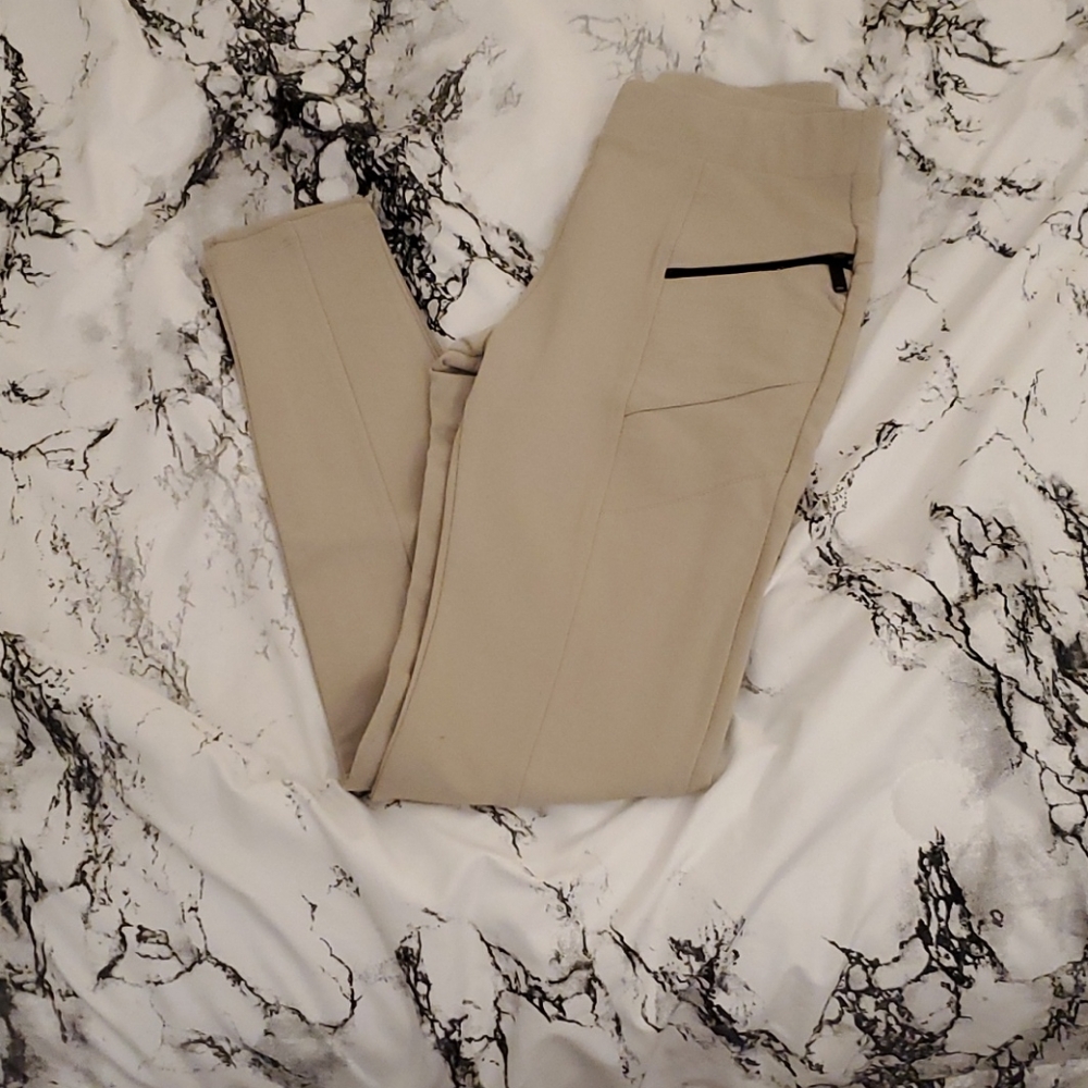 Dressy leggings